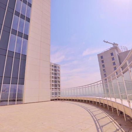 33Rd Floor Luxury Apartment Spa & Fitness Skopje Luaran gambar