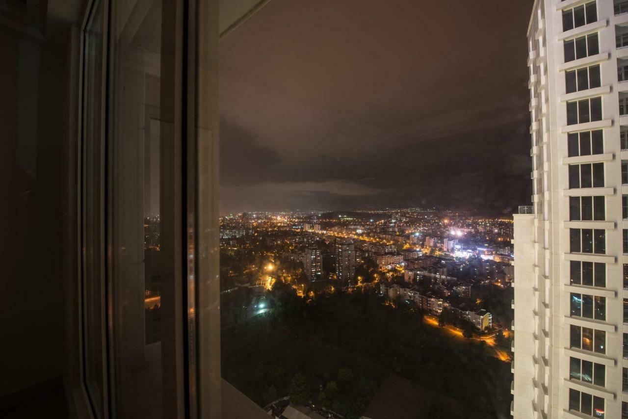 33Rd Floor Luxury Apartment Spa & Fitness Skopje Luaran gambar
