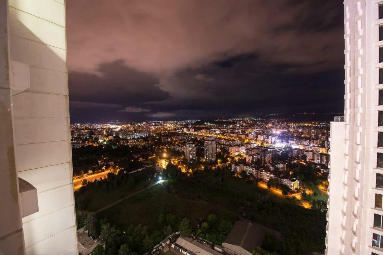 33Rd Floor Luxury Apartment Spa & Fitness Skopje Luaran gambar